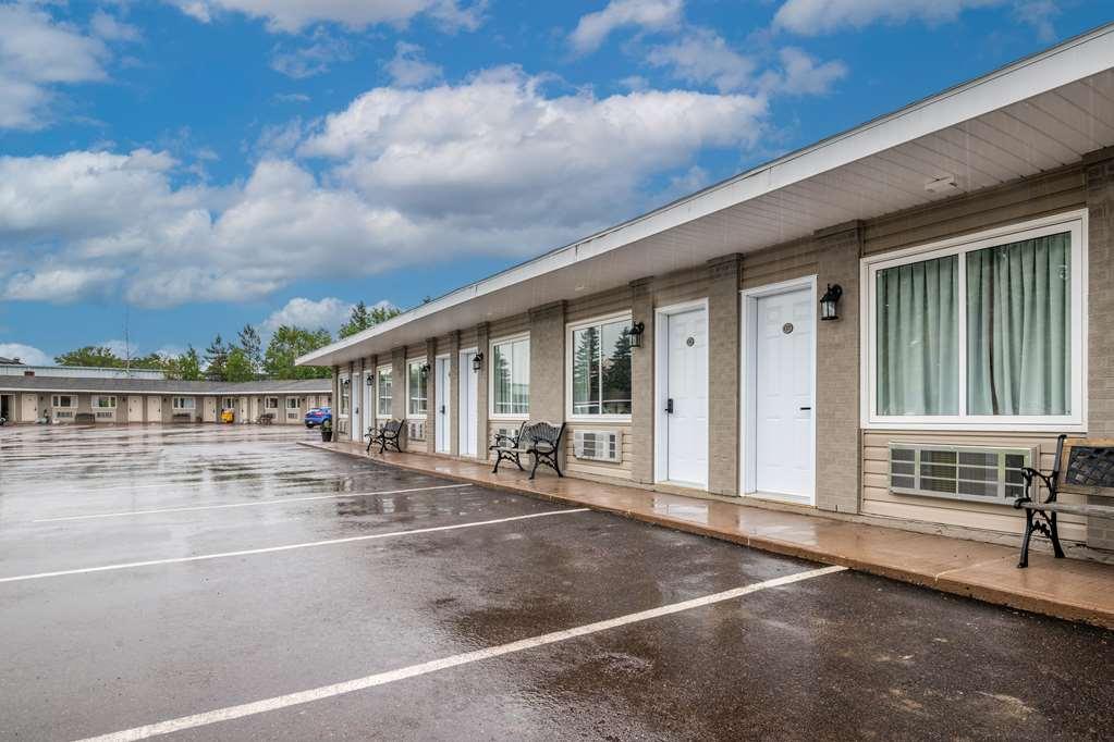 Canadas Best Value Inn&Suites-Charlottetown Exterior foto