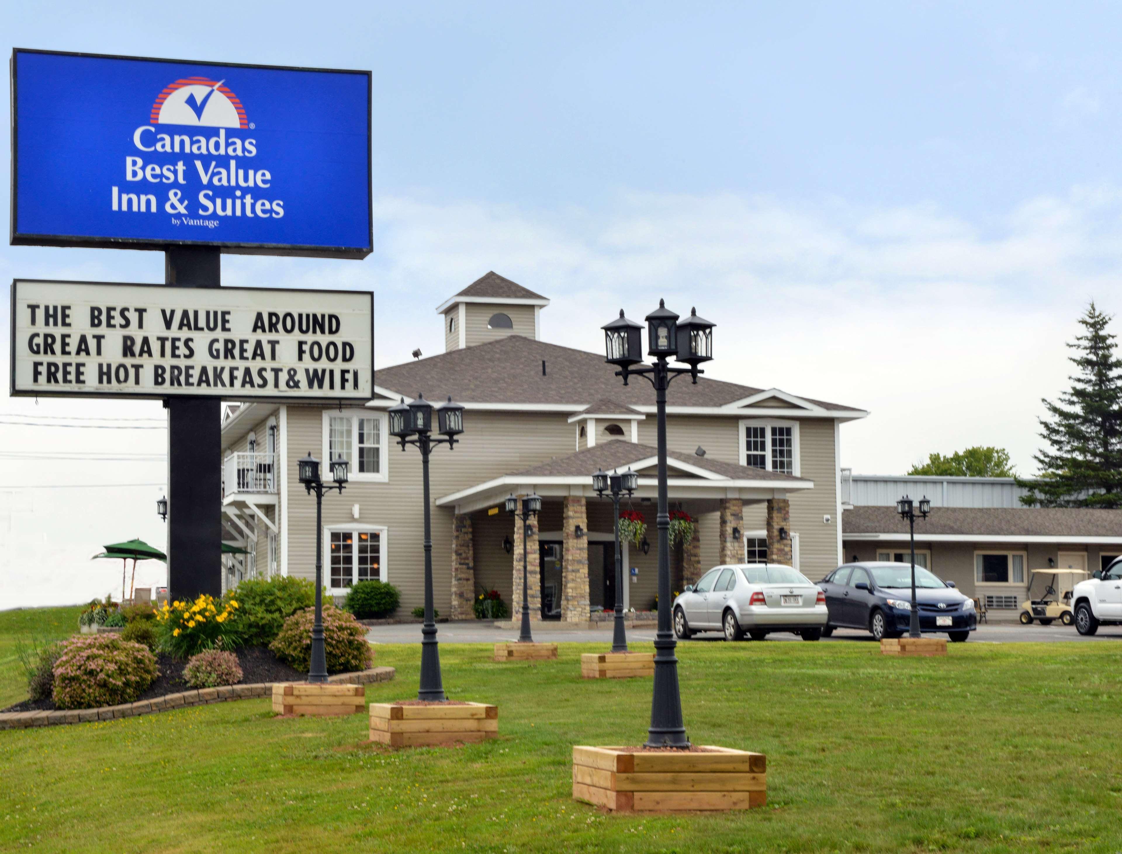 Canadas Best Value Inn&Suites-Charlottetown Exterior foto