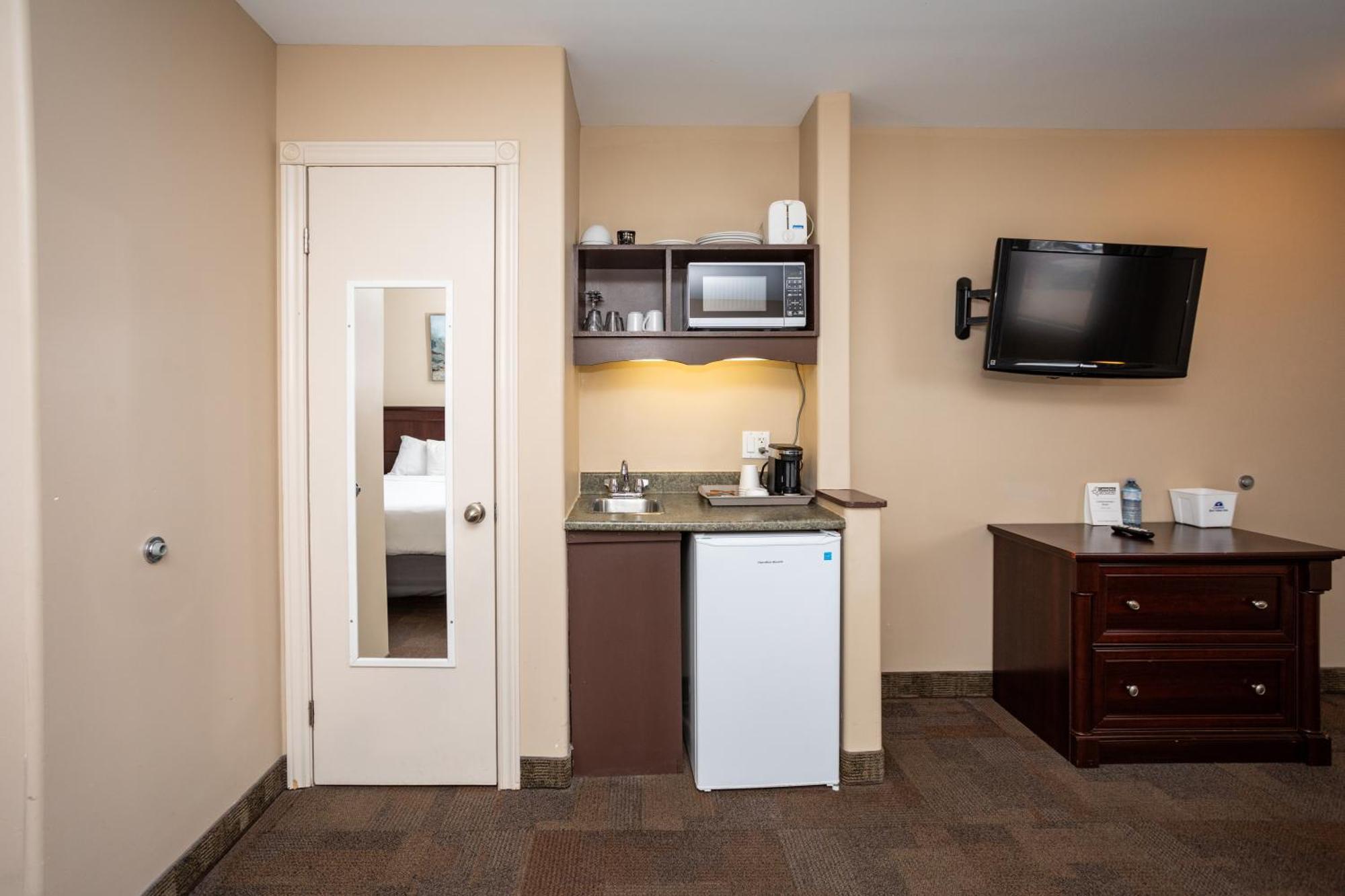 Canadas Best Value Inn&Suites-Charlottetown Exterior foto