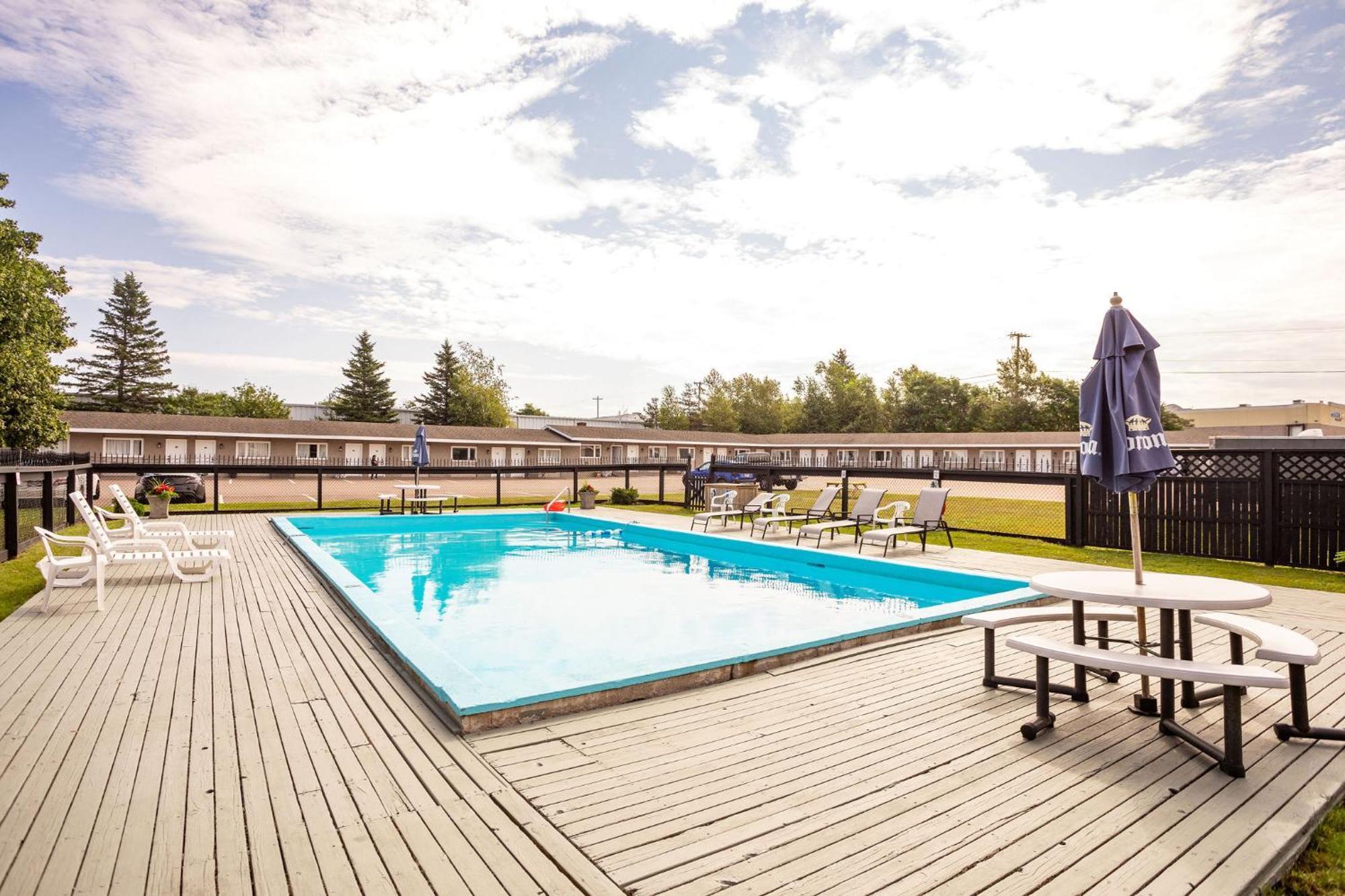 Canadas Best Value Inn&Suites-Charlottetown Exterior foto